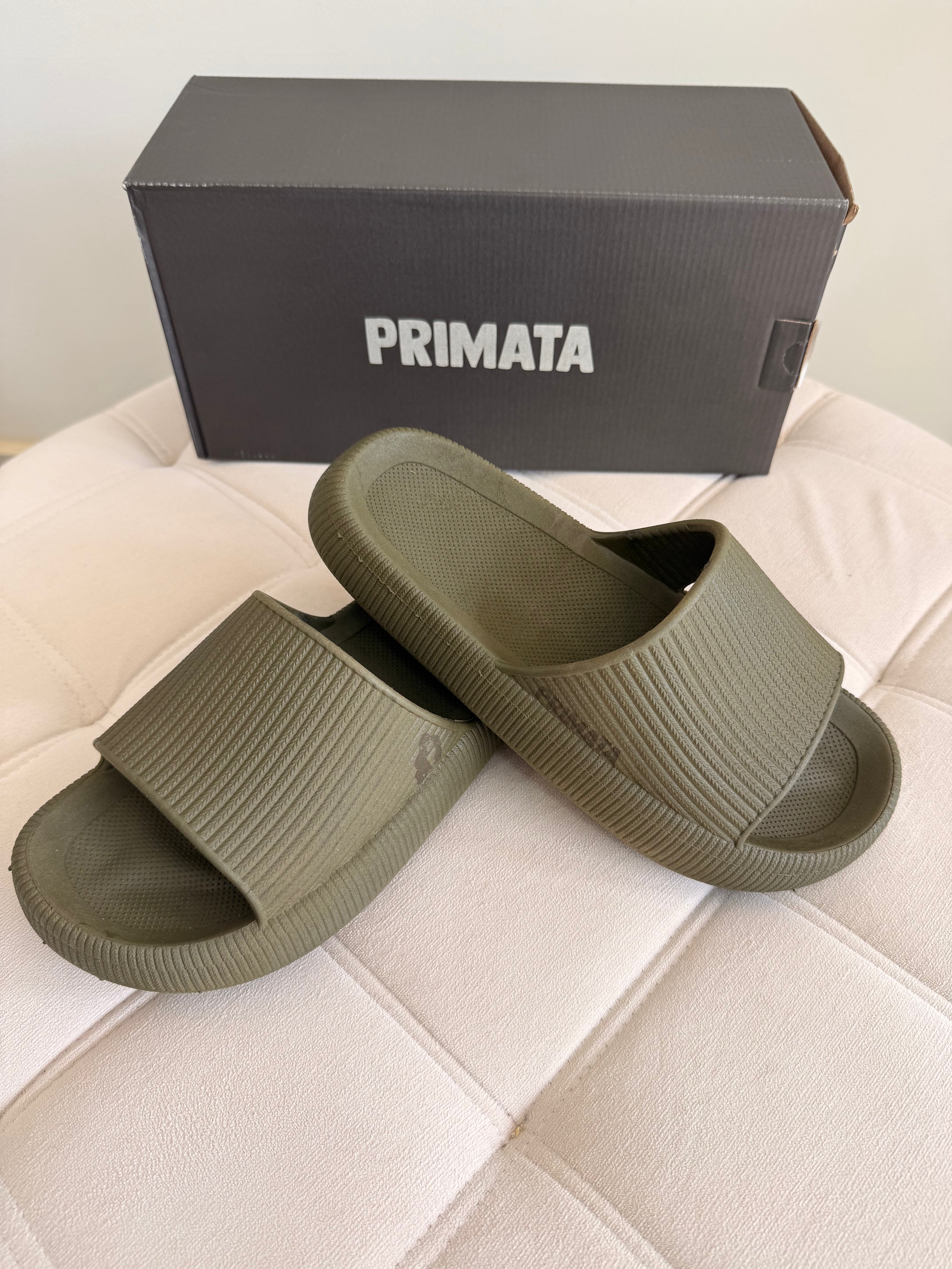 Chinelo Nuvem Primata