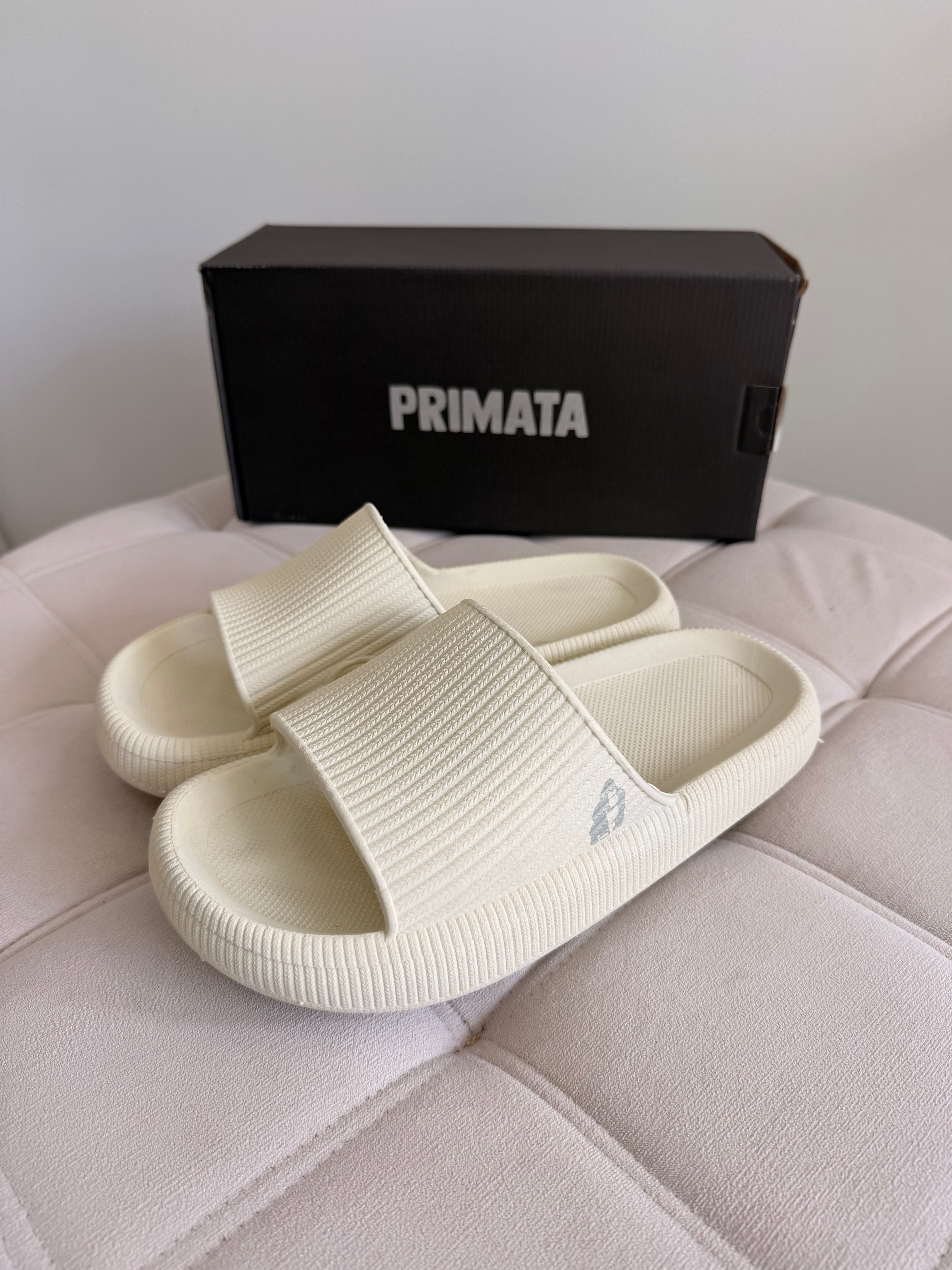 Chinelo Nuvem Primata