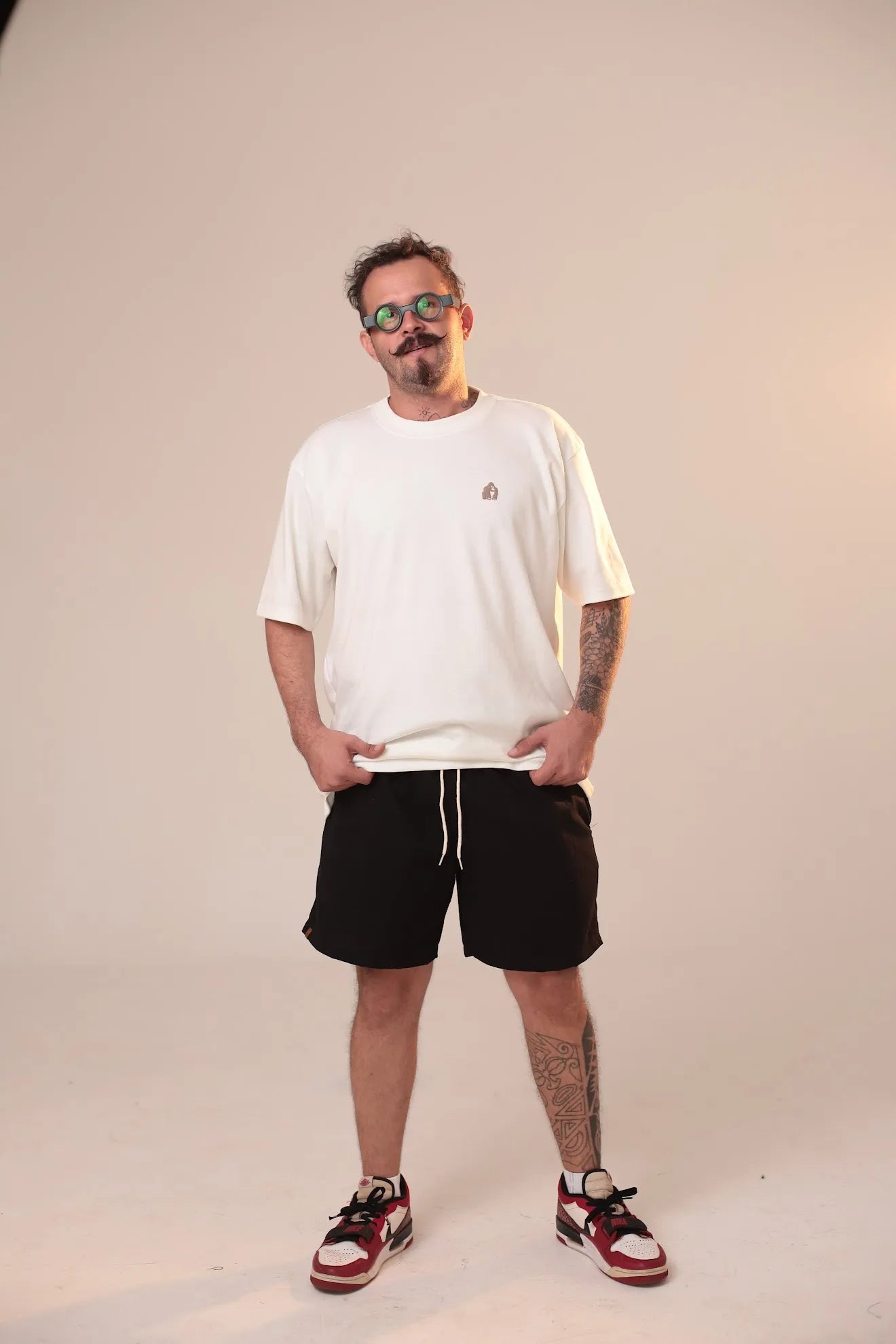 Oversized Primata