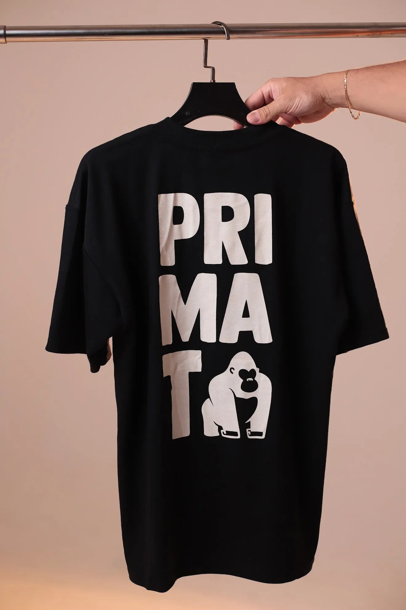 Oversized Primata