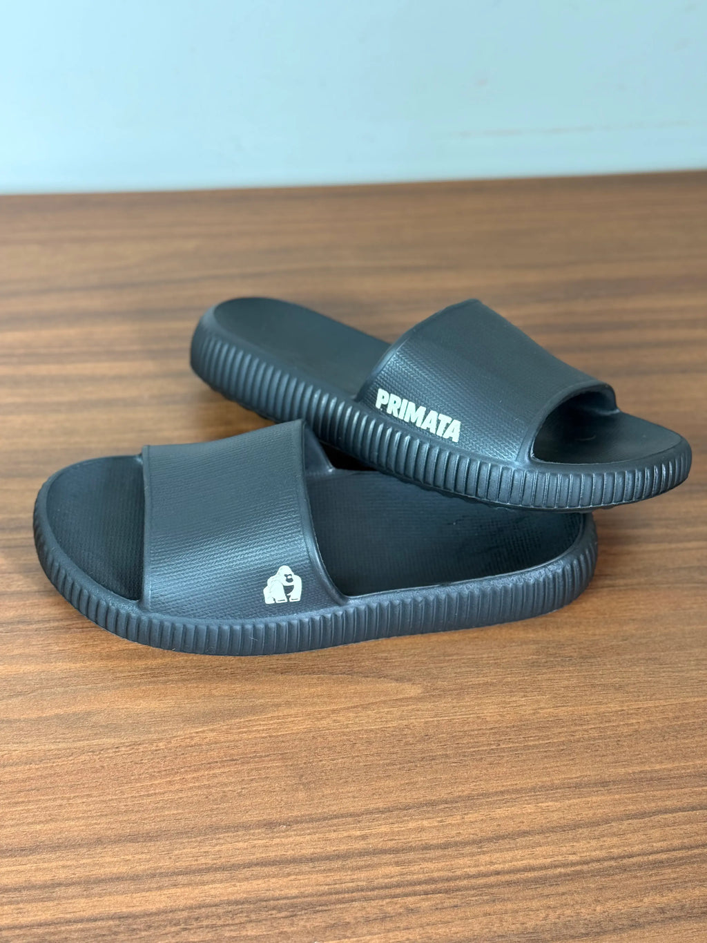 Chinelo Primata